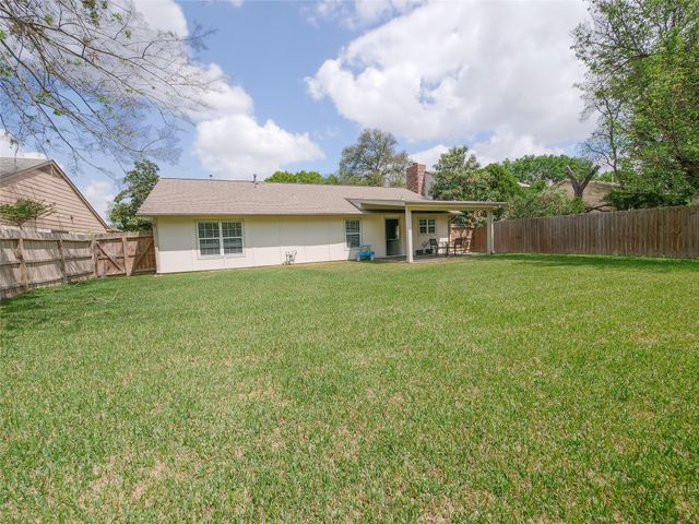 13103 Wilde Glen Lane, Houston, TX 77072