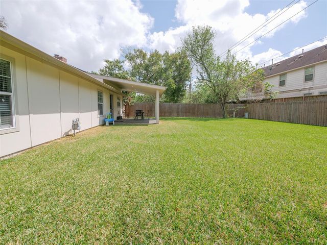 13103 Wilde Glen Lane, Houston, TX 77072