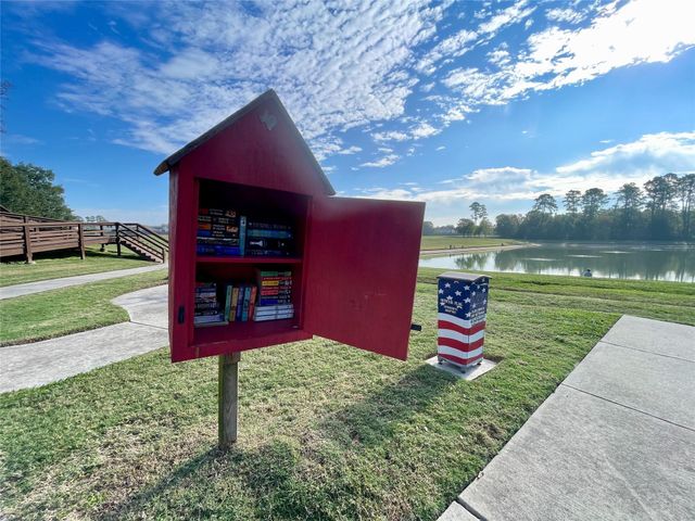 19515 Lockridge Drive, Spring, TX 77373