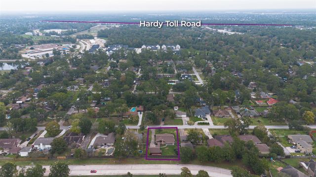 19515 Lockridge Drive, Spring, TX 77373