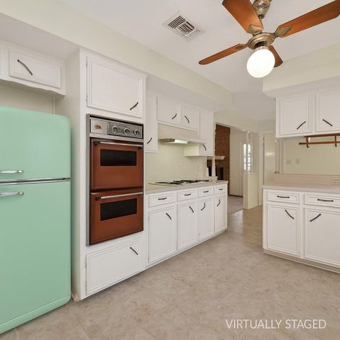 19515 Lockridge Drive, Spring, TX 77373