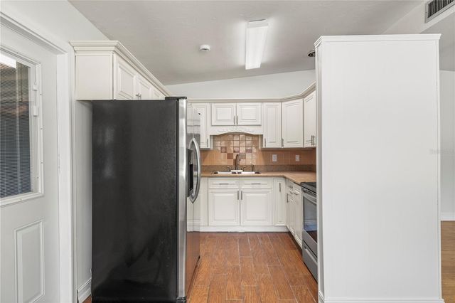 3622 E LAMBRIGHT STREET, Tampa, FL 33610