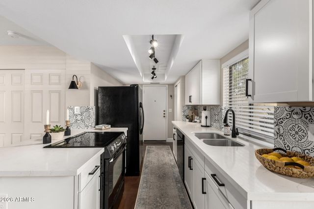 7640 N DREAMY DRAW Drive 3, Phoenix, AZ 85020