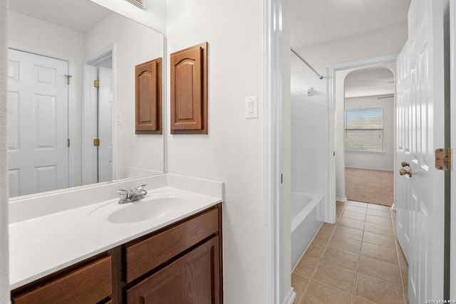 9727 Krier Ct, Converse, TX 78109