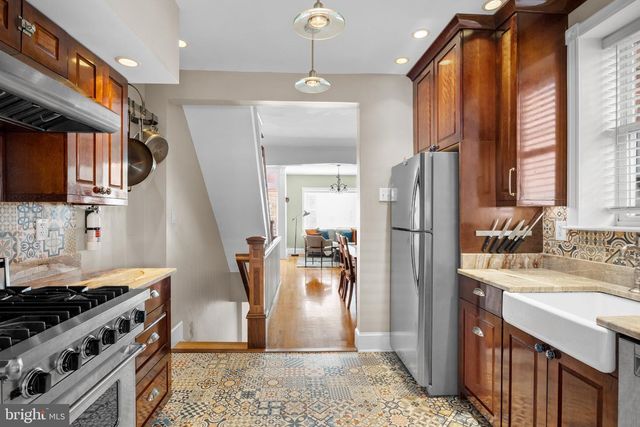 2410 S CAMAC ST, Philadelphia, PA 19148