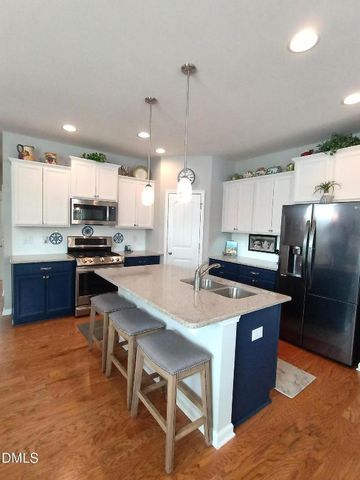 7816 Honeysuckle Bend Drive 724, Raleigh, NC 27616