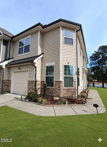 7816 Honeysuckle Bend Drive 724, Raleigh, NC 27616