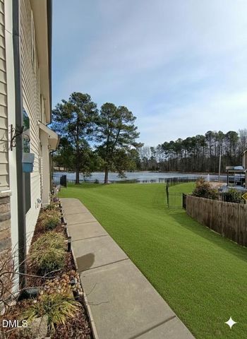 7816 Honeysuckle Bend Drive 724, Raleigh, NC 27616