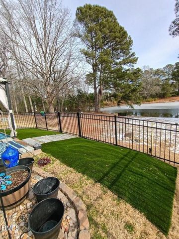 7816 Honeysuckle Bend Drive 724, Raleigh, NC 27616