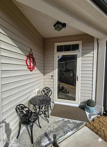 7816 Honeysuckle Bend Drive 724, Raleigh, NC 27616