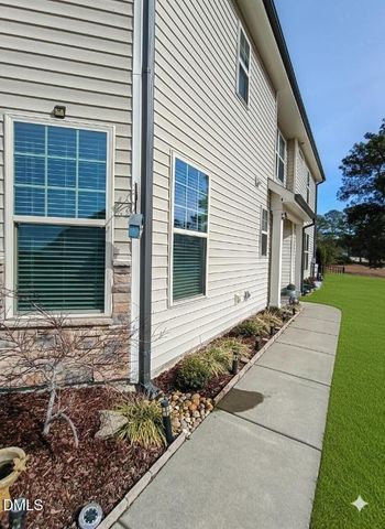 7816 Honeysuckle Bend Drive 724, Raleigh, NC 27616