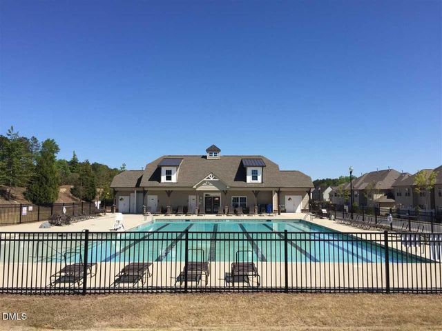 7816 Honeysuckle Bend Drive 724, Raleigh, NC 27616