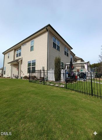 7816 Honeysuckle Bend Drive 724, Raleigh, NC 27616