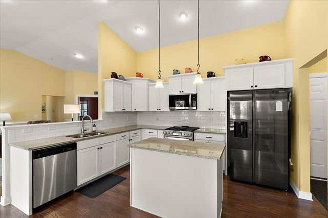 361 Scouts Hill, Holland, MI 49424