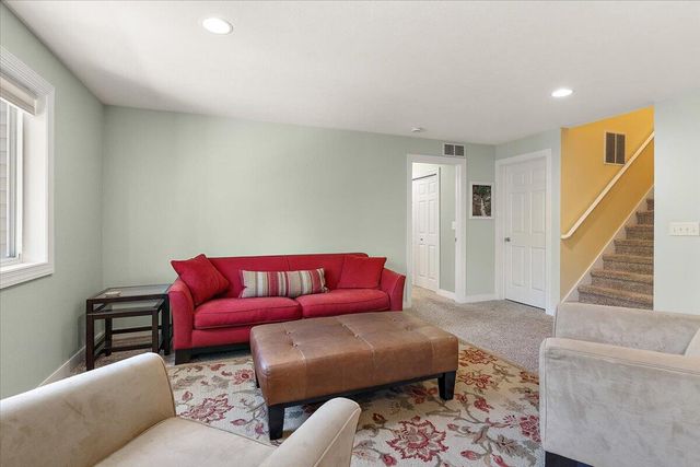 361 Scouts Hill, Holland, MI 49424