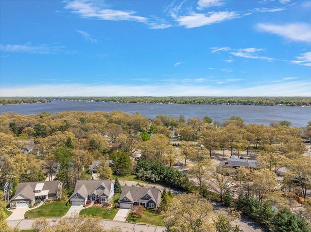 361 Scouts Hill, Holland, MI 49424