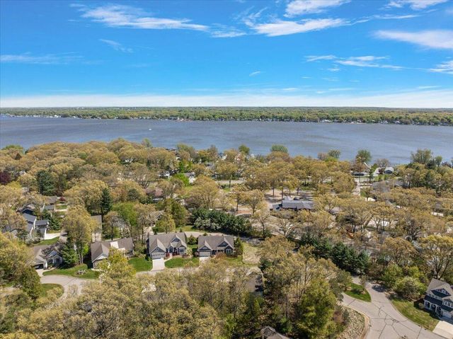 361 Scouts Hill, Holland, MI 49424