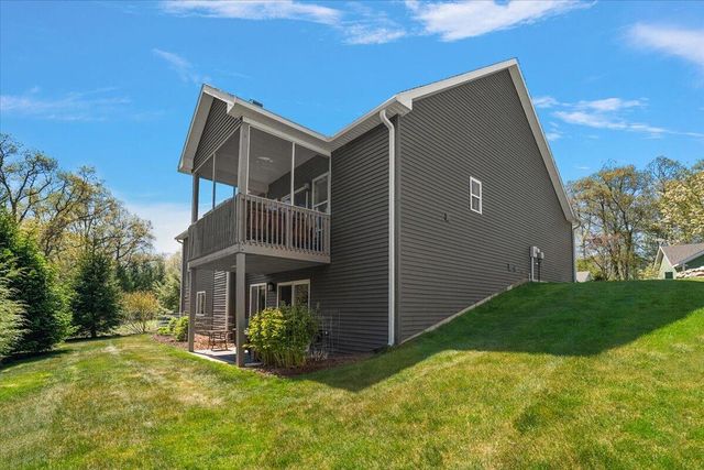 361 Scouts Hill, Holland, MI 49424