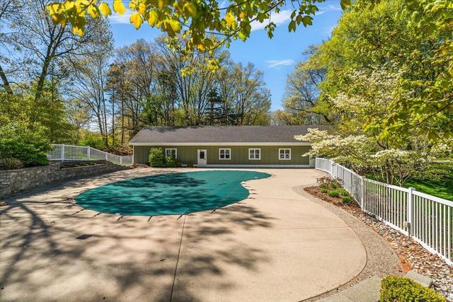 361 Scouts Hill, Holland, MI 49424