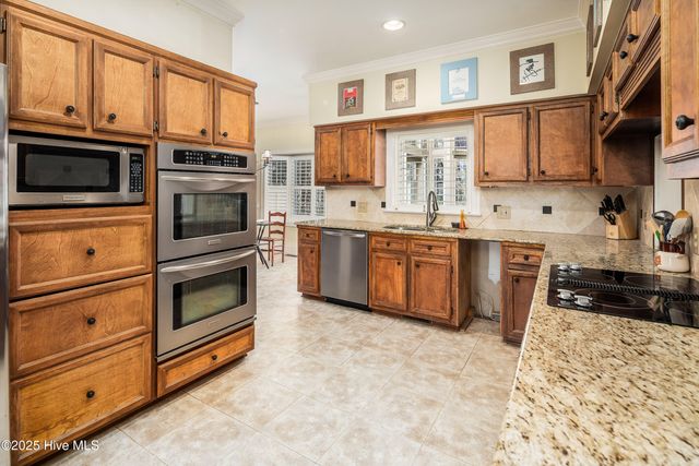 912 Bremerton Drive, Greenville, NC 27858