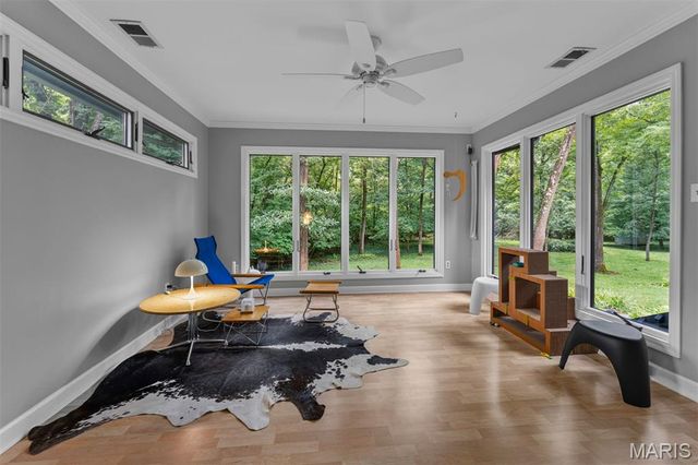 109 N Ballas Road B, Kirkwood, MO 63122