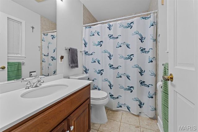 109 N Ballas Road B, Kirkwood, MO 63122