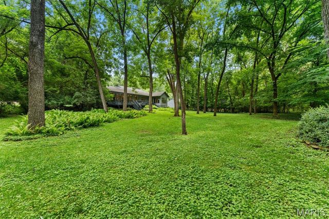 109 N Ballas Road B, Kirkwood, MO 63122