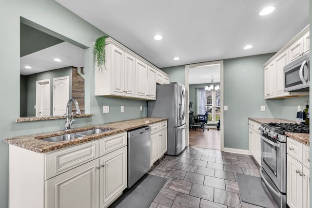 1037 Quiver Ln, Clarksville, TN 37043
