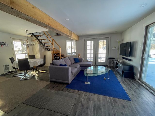 347 Route 9B, Champlain, NY 12919