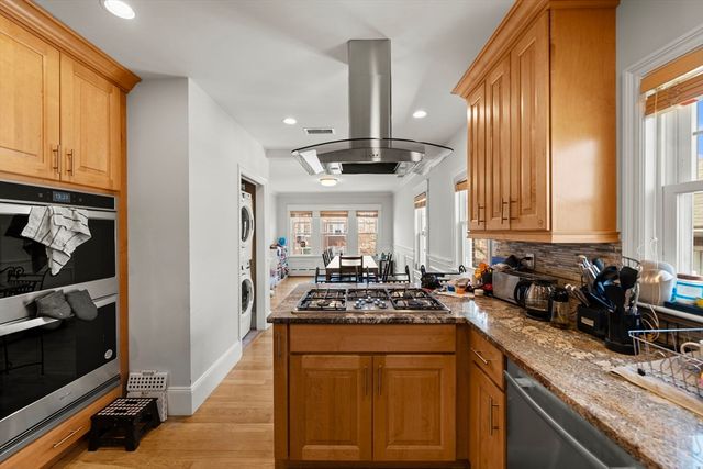 57 Lawton 2, Brookline, MA 02446