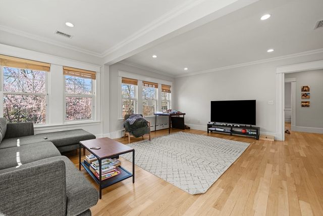 57 Lawton 2, Brookline, MA 02446