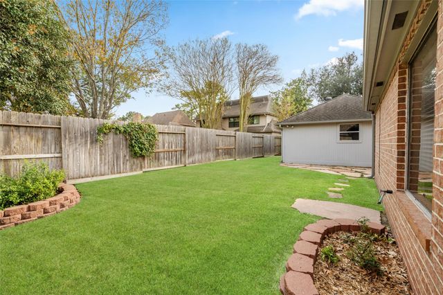 16106 Ridge Park Drive, Houston, TX 77095