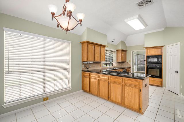 16106 Ridge Park Drive, Houston, TX 77095