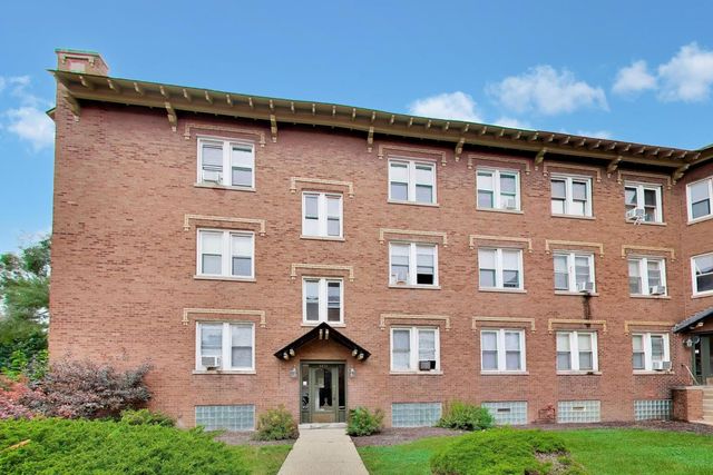 4822 W Hutchinson Street 9B, Chicago, IL 60641