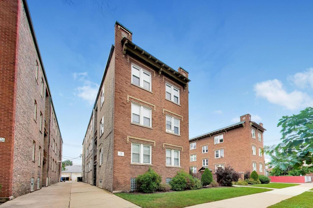4822 W Hutchinson Street 9B, Chicago, IL 60641 — photo 3