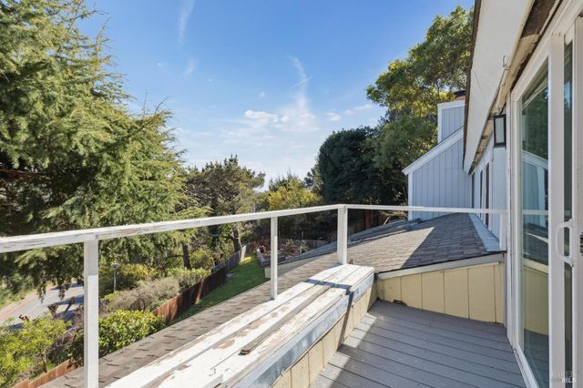 31 Via Los Altos, Tiburon, CA 94920