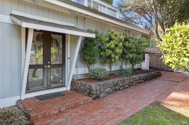 31 Via Los Altos, Tiburon, CA 94920