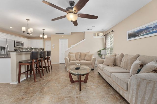 78 N Walden Elms Circle, The Woodlands, TX 77382