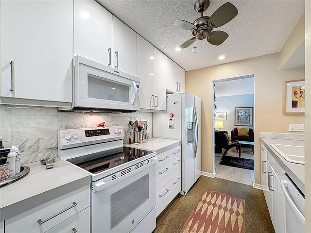 1717 PELICAN COVE ROAD GL434, Sarasota, FL 34231