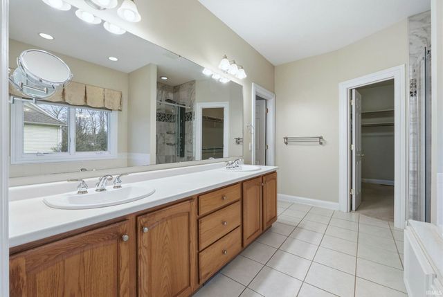 14211 Raynham Road, Fort Wayne, IN 46814