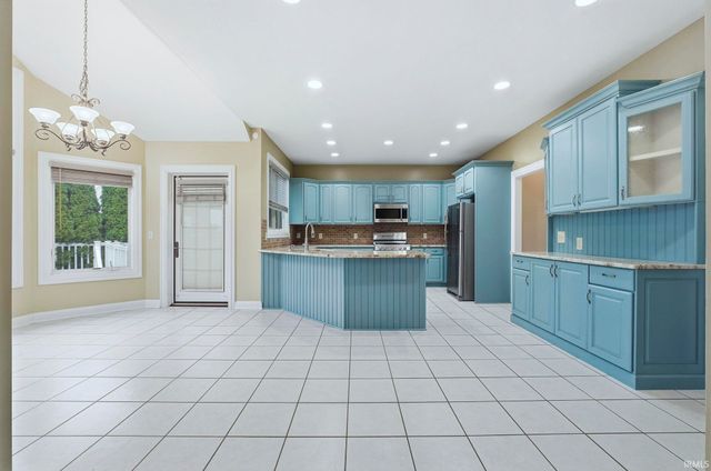 14211 Raynham Road, Fort Wayne, IN 46814