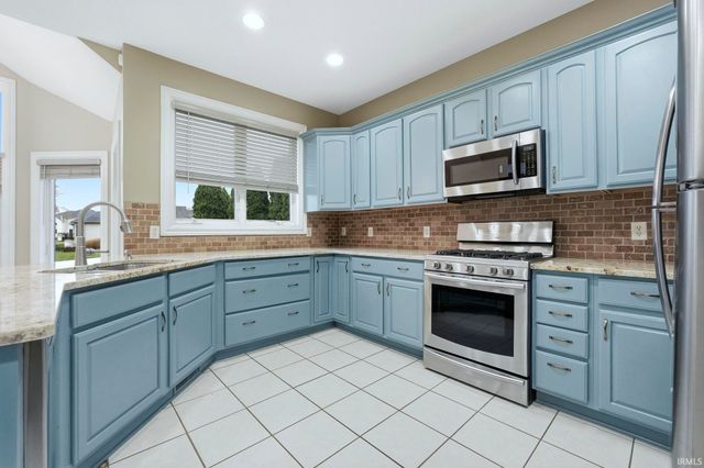 14211 Raynham Road, Fort Wayne, IN 46814