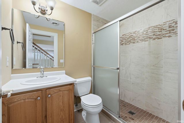 14211 Raynham Road, Fort Wayne, IN 46814