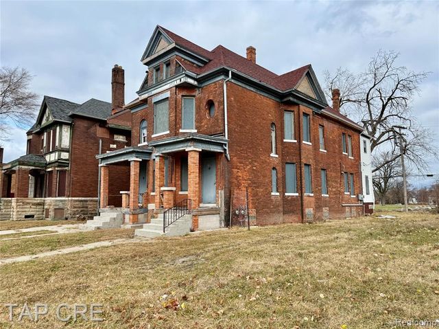 1104 E Grand Boulevard, Detroit, MI 48207