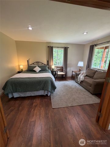 561 Country Acres Lane, Sequim, WA 98382
