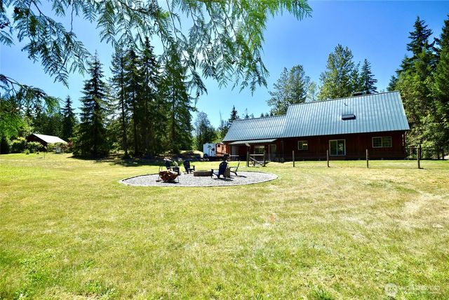 561 Country Acres Lane, Sequim, WA 98382