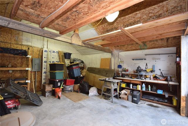 561 Country Acres Lane, Sequim, WA 98382