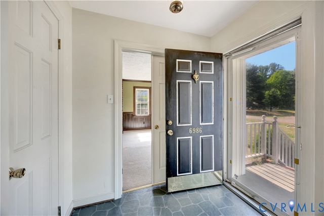 6986 Cornfield Ln, Mechanicsville, VA 23111