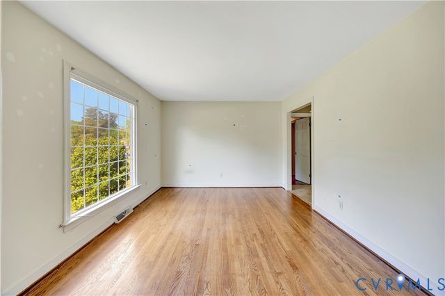6986 Cornfield Ln, Mechanicsville, VA 23111