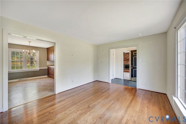 6986 Cornfield Ln, Mechanicsville, VA 23111